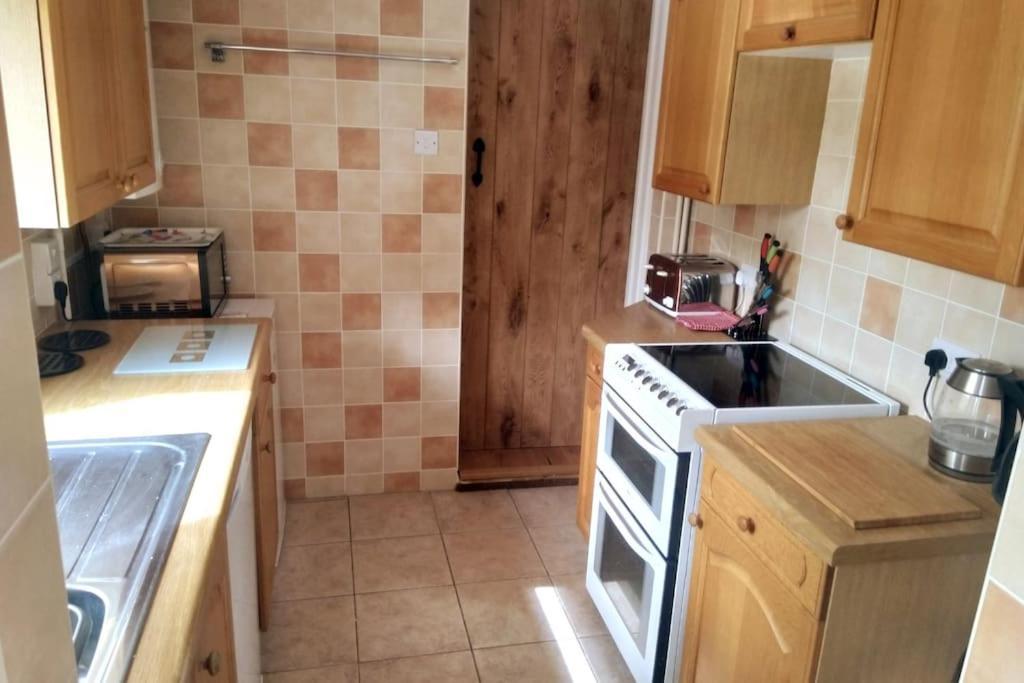Welcoming Cottage In Chichester Near City Centre Exteriér fotografie